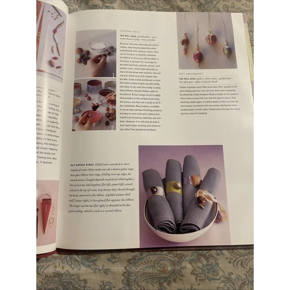 Martha‎ Stewart Classic Crafts and Recipes for the Holidays, Hardcover, 2001